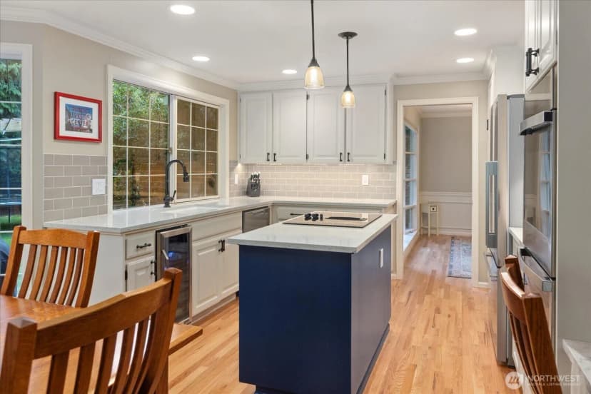 Property photo for 6807 214th Avenue Ne, Redmond photo 13