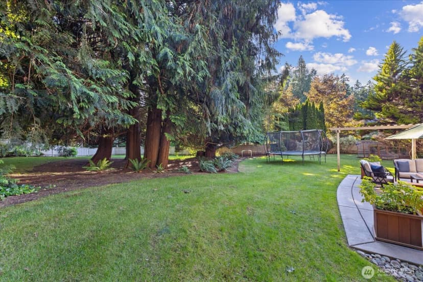 Property photo for 6807 214th Avenue Ne, Redmond photo 24