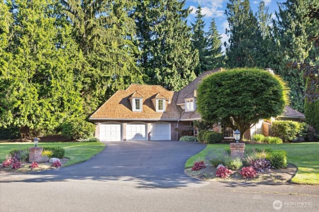 Property photo for 6807 214th Avenue Ne, Redmond photo 4