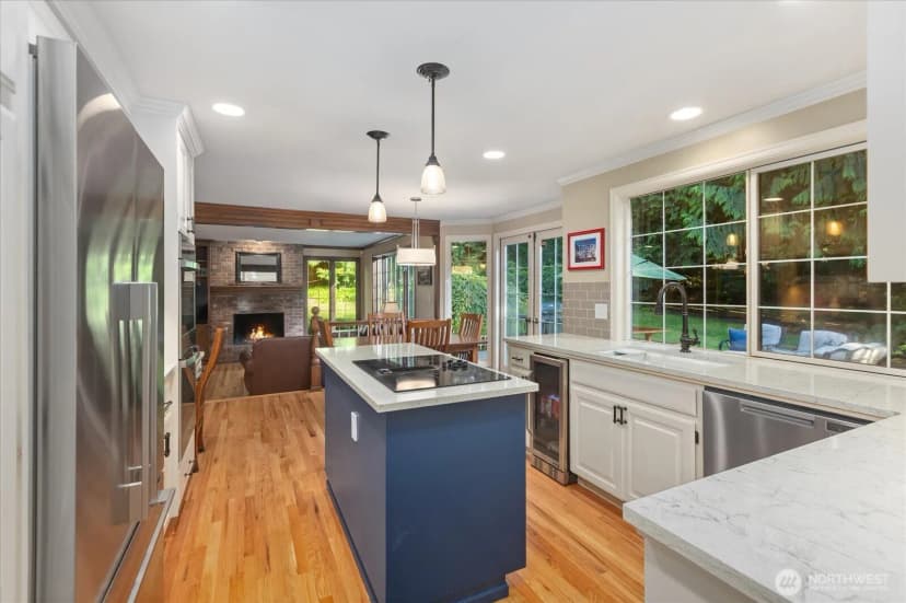 Property photo for 6807 214th Avenue Ne, Redmond photo 16