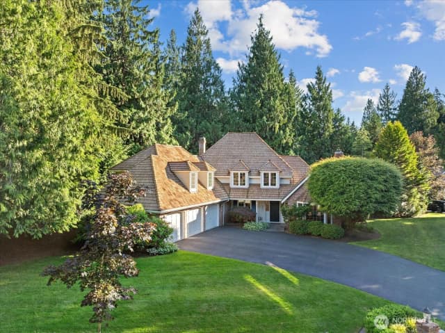 Property photo for 6807 214th Avenue Ne, Redmond photo 2