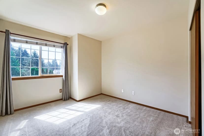Property photo for 11831 Se 206th Street, Kent photo 16