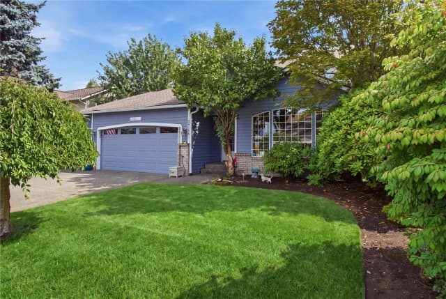 Property photo for 28136 233rd Avenue Se, Maple Valley photo 2
