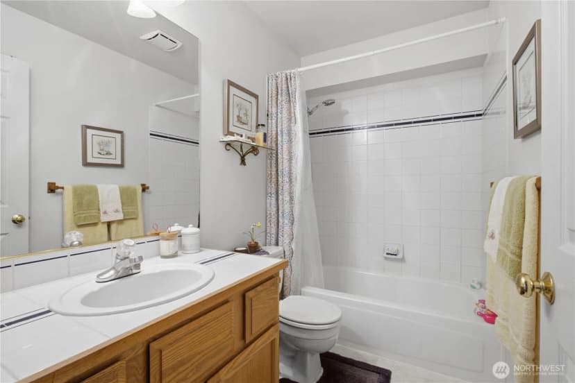 Property photo for 28136 233rd Avenue Se, Maple Valley photo 26