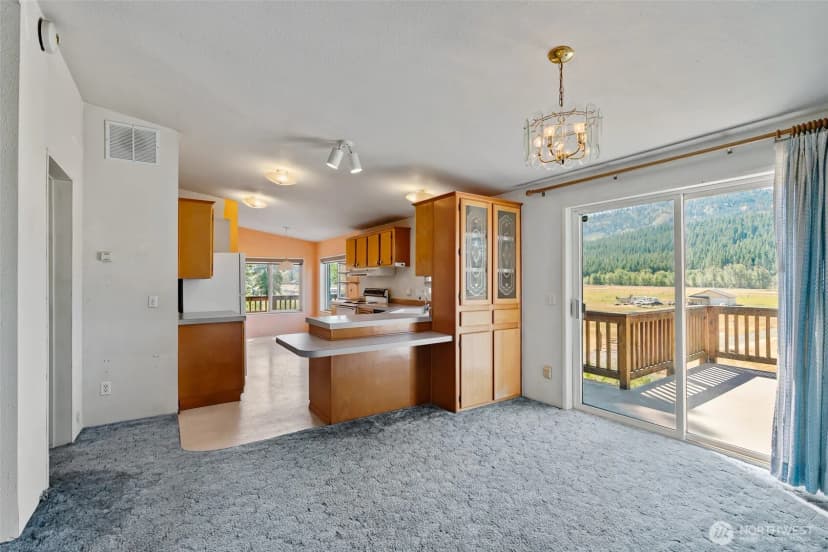 Property photo for 5501 Red Bridge Road, Cle Elum photo 8