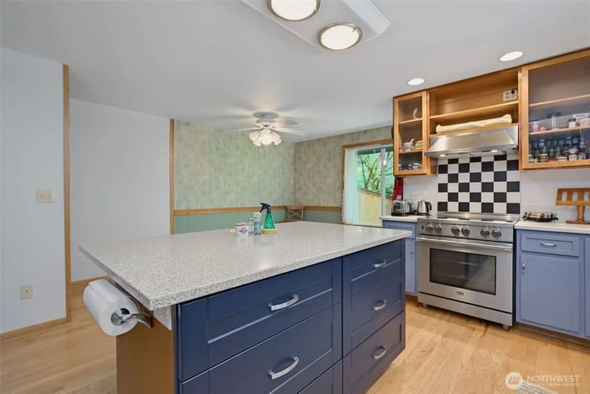 Property photo for 21434 Se 16th Place, Sammamish photo 12