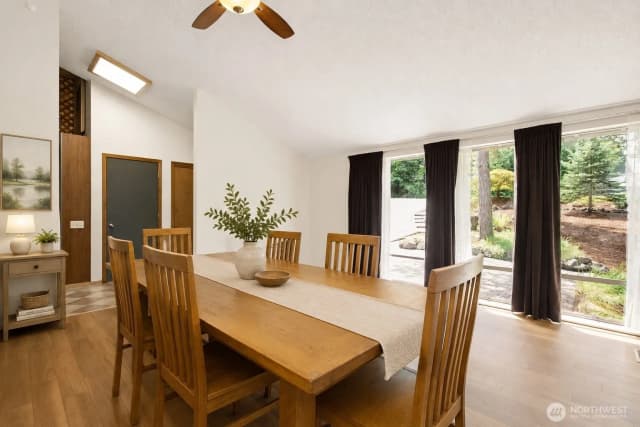 Property photo for 21434 Se 16th Place, Sammamish photo 5