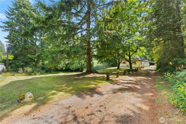 Property photo for 6512 Se Garfield Street, Port Orchard photo 2
