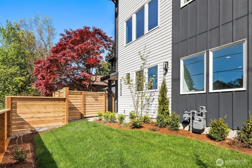 Property photo for 7332 25th Avenue Nw, Seattle photo 17