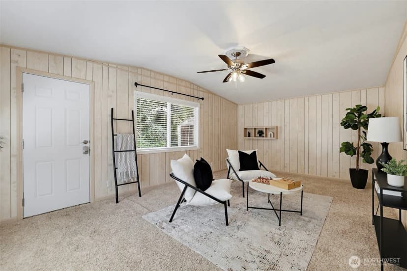 Property photo for 16106 Densmore Avenue N, Shoreline photo 13