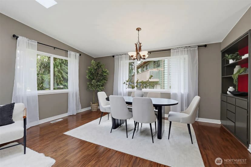 Property photo for 16106 Densmore Avenue N, Shoreline photo 9