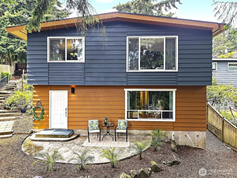 Property photo for 16106 Densmore Avenue N, Shoreline