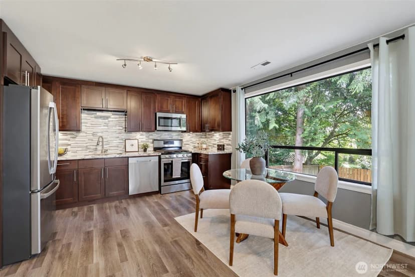 Property photo for 16106 Densmore Avenue N, Shoreline photo 20