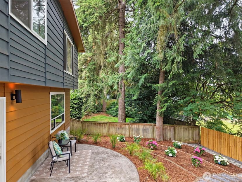Property photo for 16106 Densmore Avenue N, Shoreline photo 37