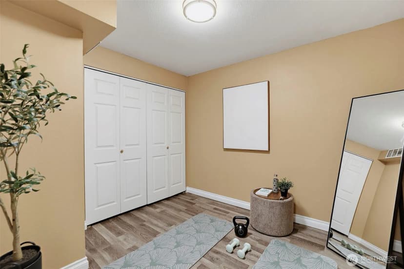 Property photo for 16106 Densmore Avenue N, Shoreline photo 32