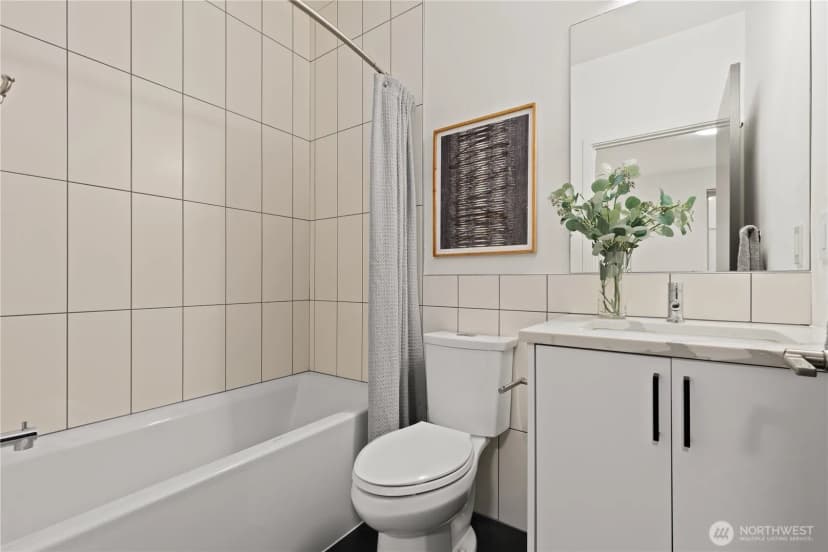 Property photo for 4532 51st Place Sw, Seattle photo 25