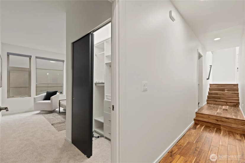 Property photo for 4532 51st Place Sw, Seattle photo 14