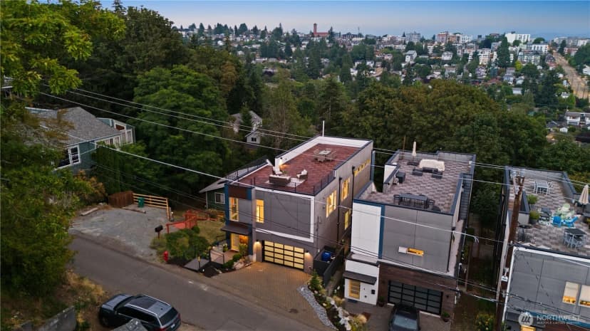 Property photo for 4532 51st Place Sw, Seattle photo 39