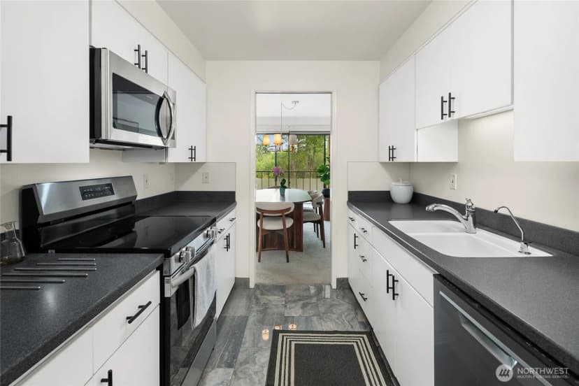 Property photo for 8001 Sand Point Ne #c36, Seattle photo 11