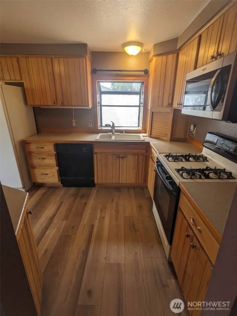 Property photo for 22718 Se 321st Place, Kent photo 7