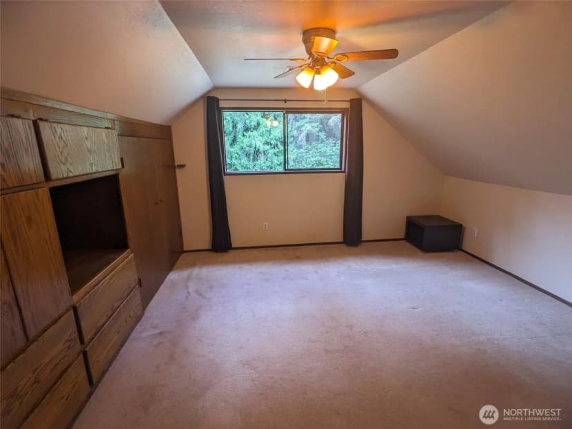 Property photo for 22718 Se 321st Place, Kent photo 12