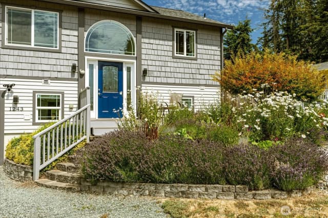 Property photo for 1243 Russell Drive, Coupeville photo 2