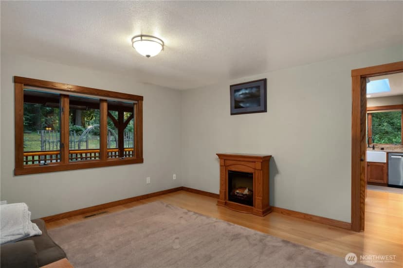 Property photo for 14808 260th Avenue Se, Issaquah photo 20