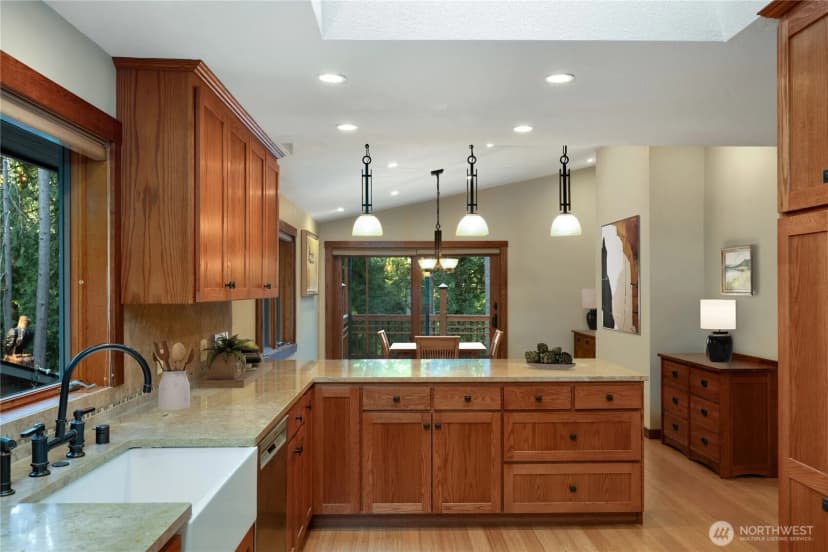 Property photo for 14808 260th Avenue Se, Issaquah photo 15