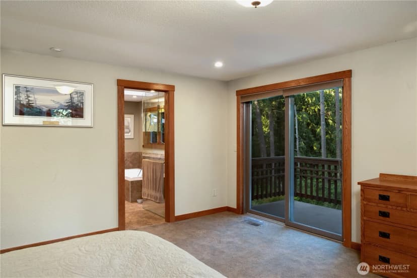 Property photo for 14808 260th Avenue Se, Issaquah photo 23