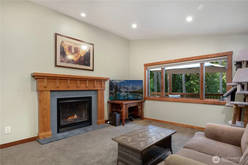 Property photo for 14808 260th Avenue Se, Issaquah photo 10