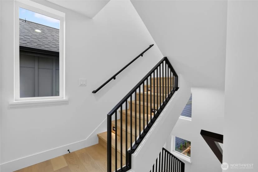 Property photo for 12036 Hiram Place Ne, Seattle photo 14