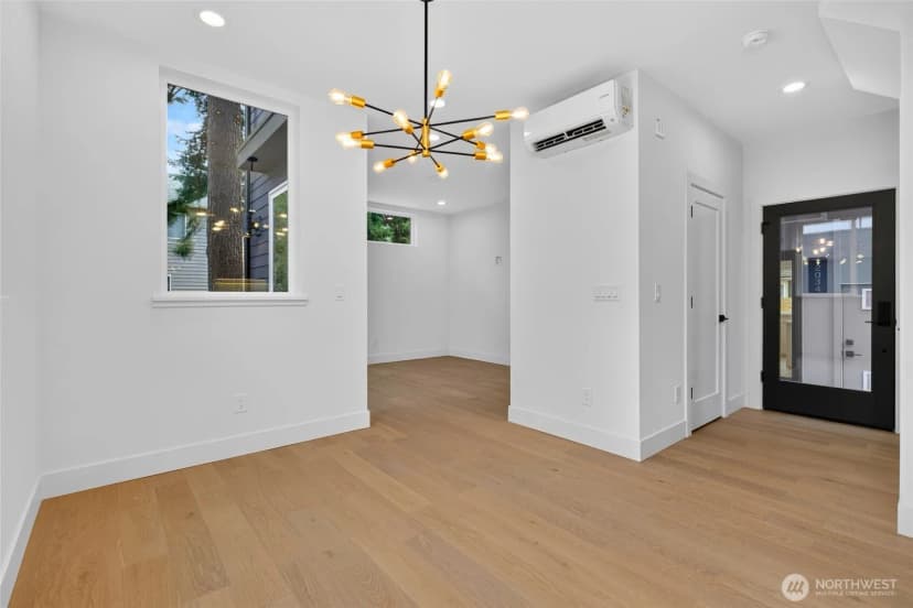 Property photo for 12036 Hiram Place Ne, Seattle photo 9