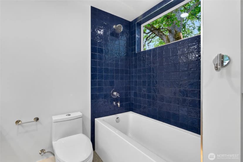 Property photo for 12036 Hiram Place Ne, Seattle photo 19