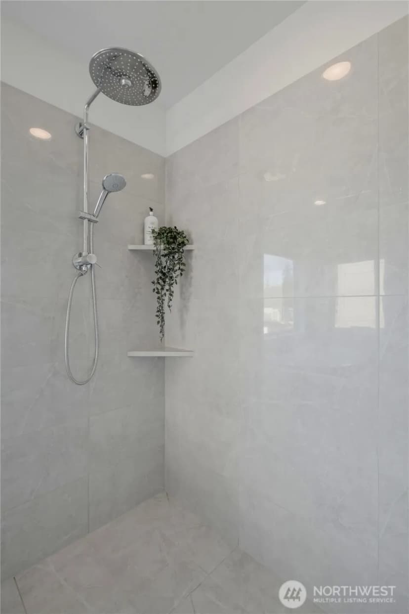 Property photo for 5810 160th Street Sw, Edmonds photo 23