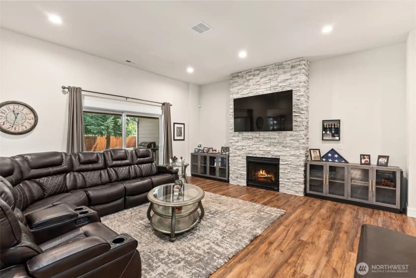 Property photo for 409 Ofarrell Cutoff Road E, Bonney Lake photo 6