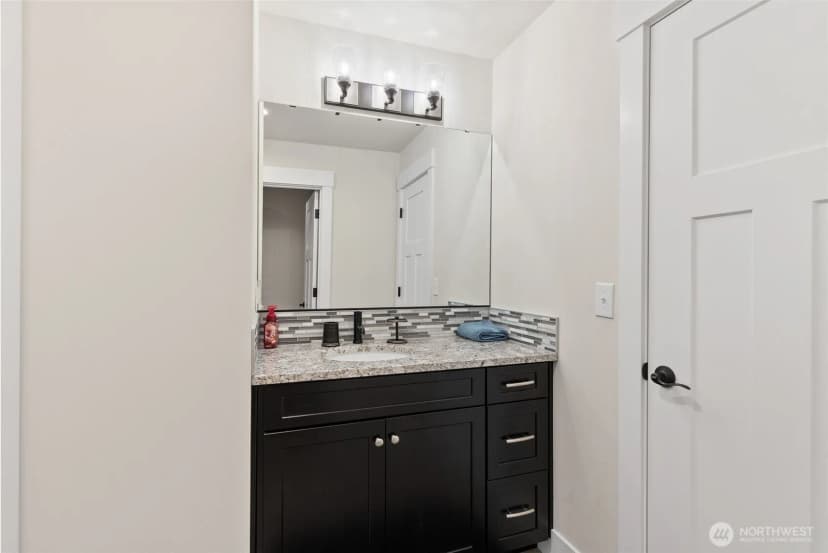 Property photo for 409 Ofarrell Cutoff Road E, Bonney Lake photo 33