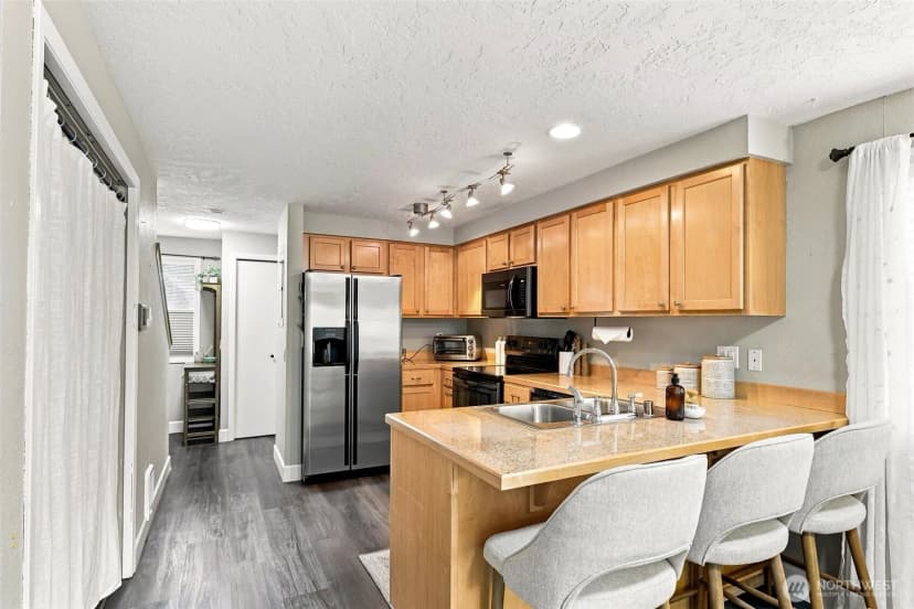 Property photo for 3409 156th Street Sw #a, Lynnwood photo 6