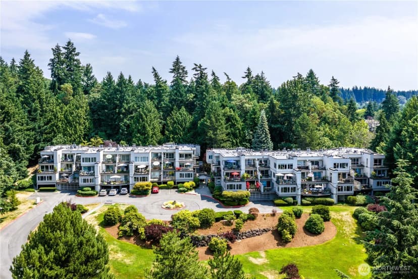 Property photo for 11122 Ne 41st Drive #35, Kirkland photo 31