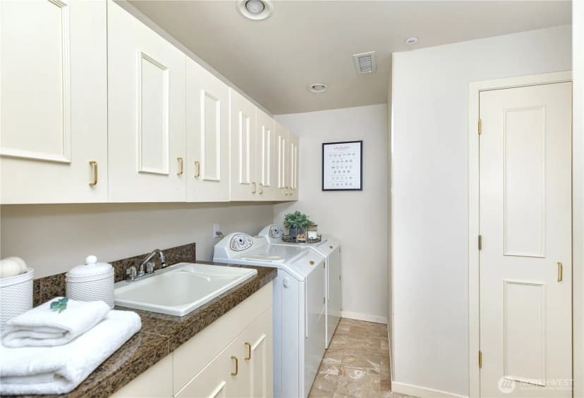 Property photo for 11122 Ne 41st Drive #35, Kirkland photo 26