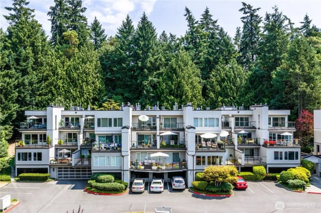 Property photo for 11122 Ne 41st Drive #35, Kirkland photo 2