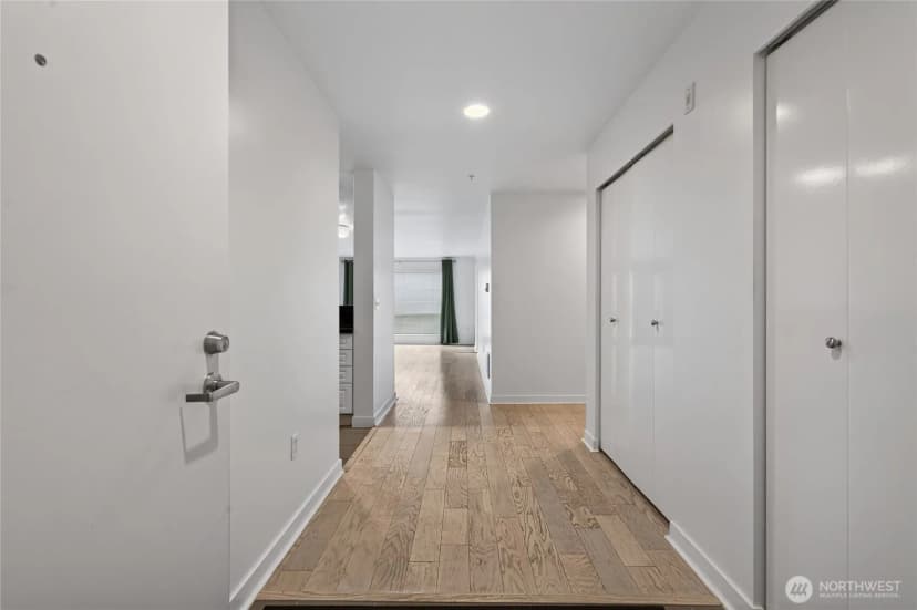 Property photo for 321 10th Avenue S, Seattle photo 10