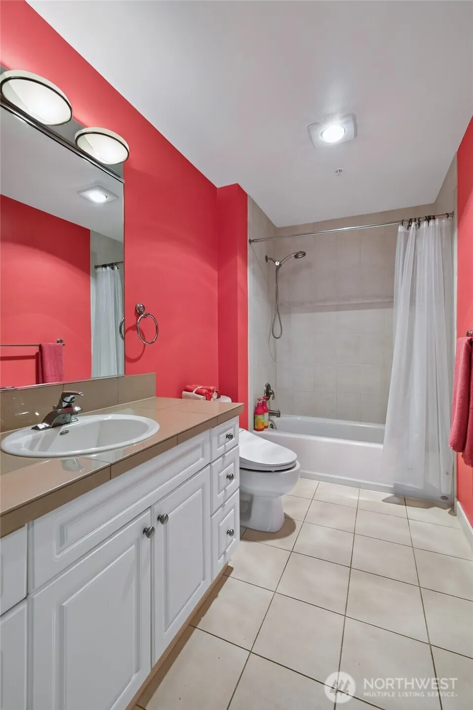 Property photo for 321 10th Avenue S, Seattle photo 34