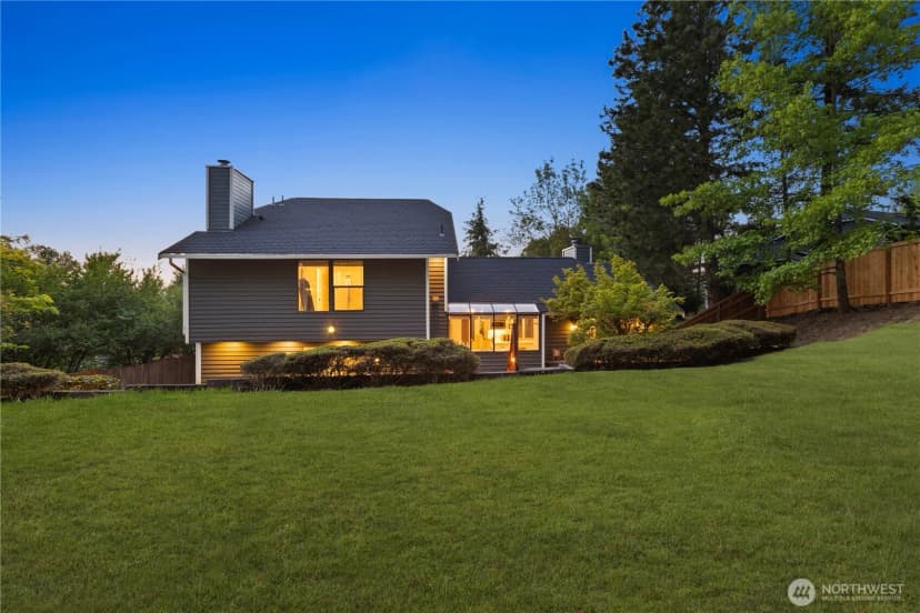 Property photo for 1111 S 27th Place, Renton photo 35