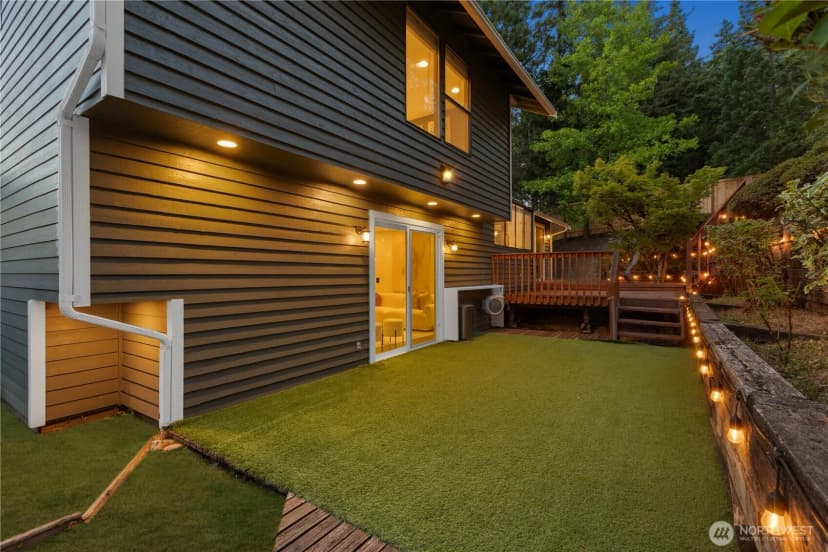 Property photo for 1111 S 27th Place, Renton photo 31