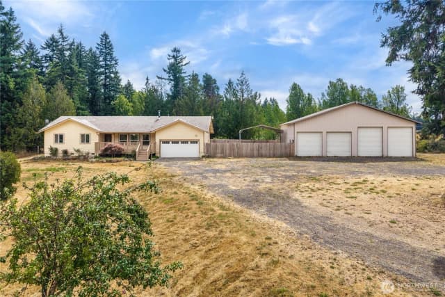 Property photo for 13604 Vail Road Se, Yelm