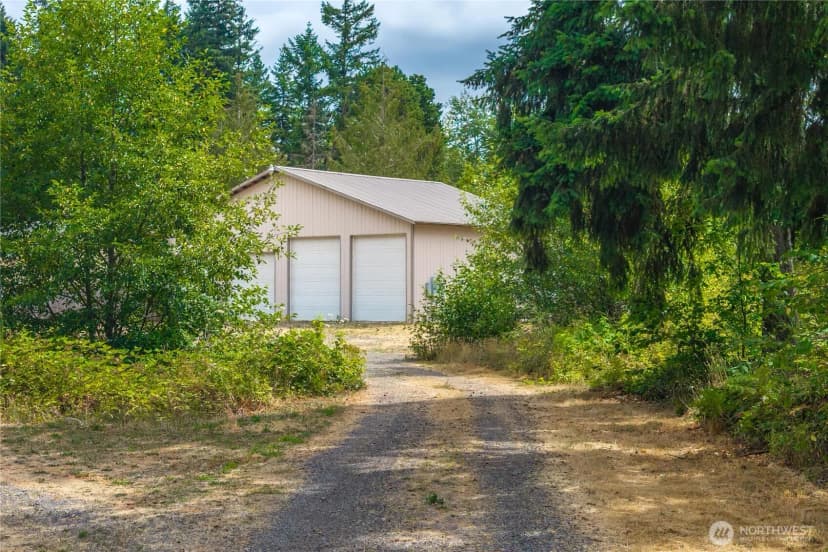 Property photo for 13604 Vail Road Se, Yelm photo 27