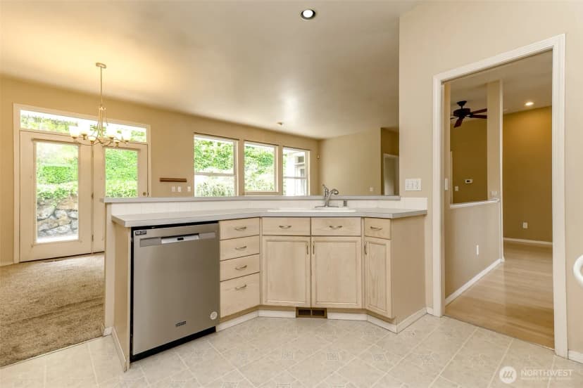 Property photo for 8910 71st Street Ct Sw, Lakewood photo 10