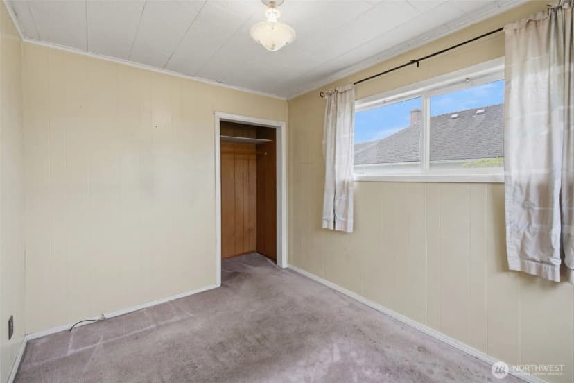 Property photo for 25729 Lawson Street, Black Diamond photo 15