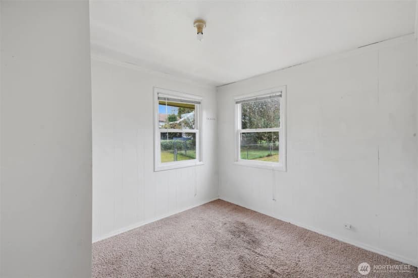 Property photo for 25729 Lawson Street, Black Diamond photo 9