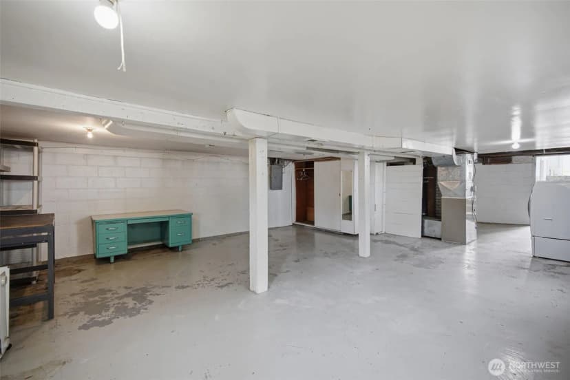 Property photo for 25729 Lawson Street, Black Diamond photo 17